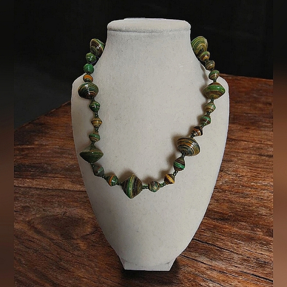 Handmade Green Paper Bead Necklace – Eco-Friendly & Unique